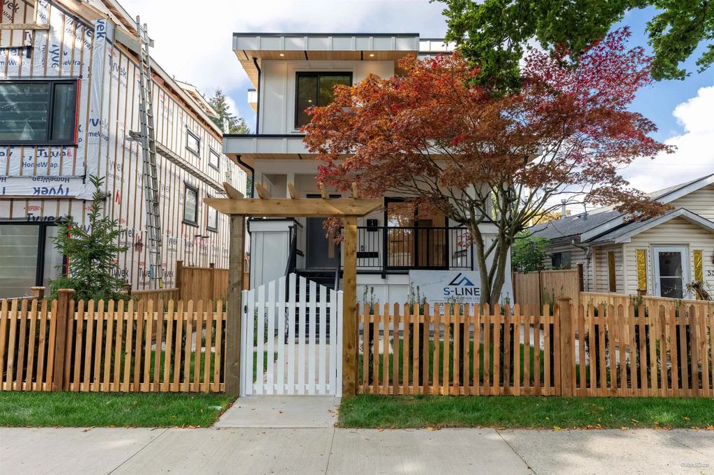 5385 Earles Street 1, Vancouver