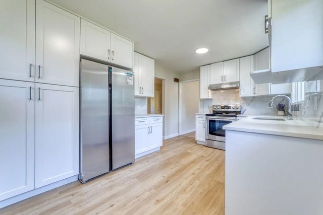 11939 Dover Street, Maple Ridge