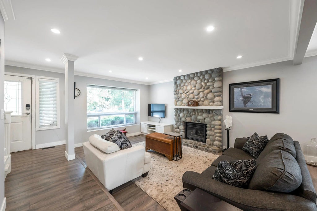 23280 118 Avenue, Maple Ridge