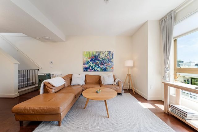 728 W 14th Street 64, North Vancouver