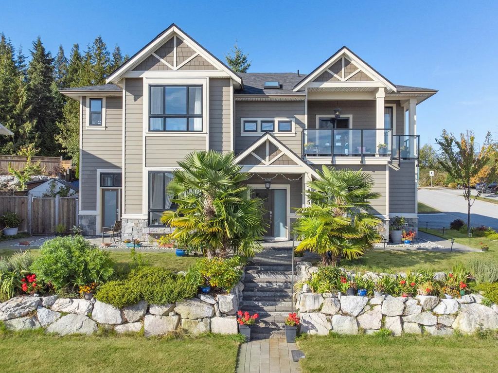 5950 Compass Lane, Sechelt