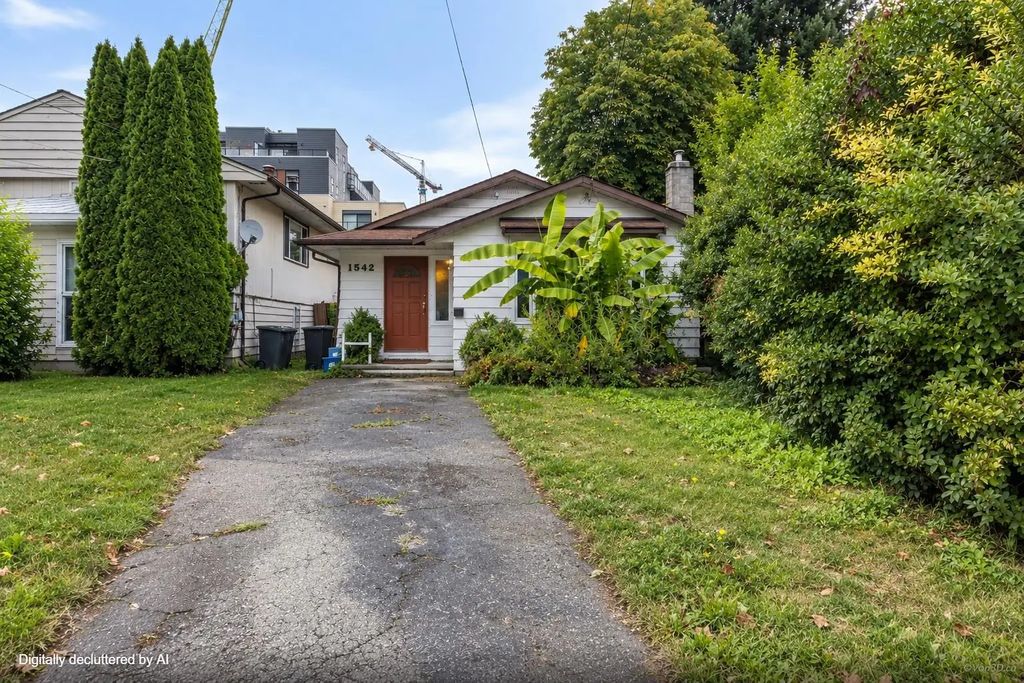 1542 Bond Street, North Vancouver
