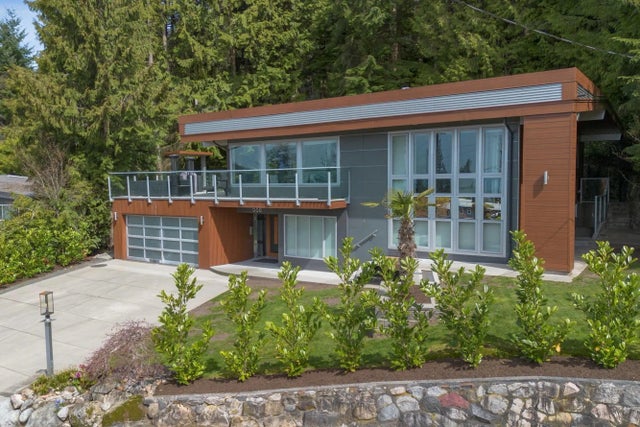 568 Palisade Drive, North Vancouver