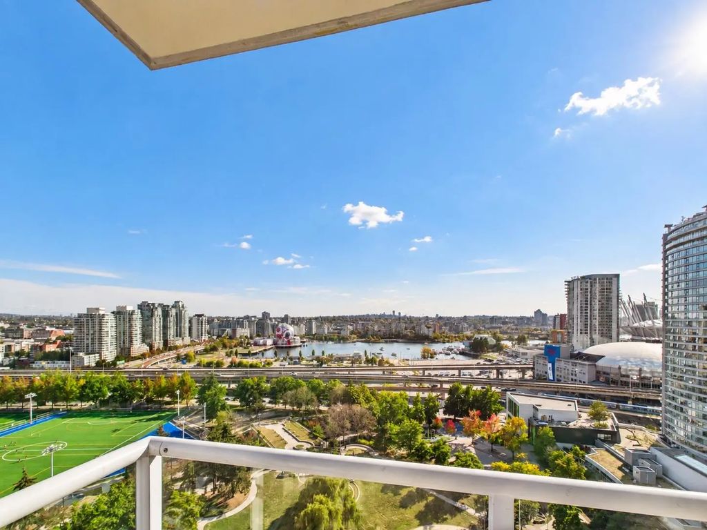 550 Taylor Street 2208, Vancouver