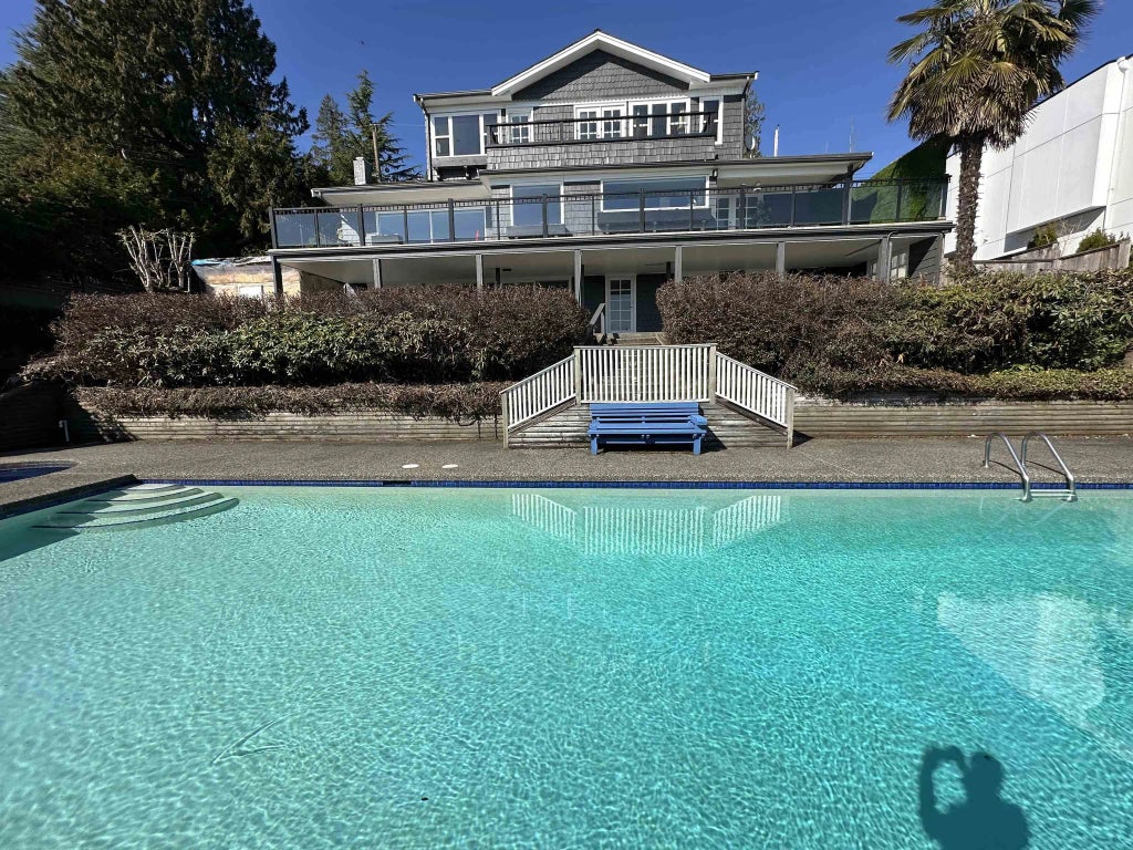 2390 Palmerston Avenue, West Vancouver