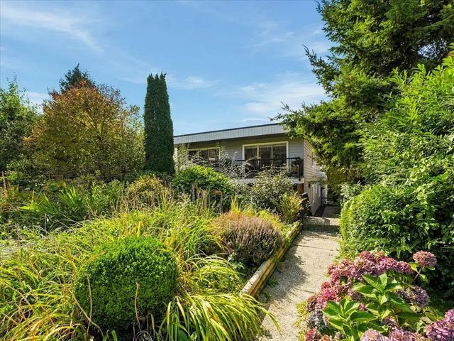 137 E 5th Street 6, North Vancouver
