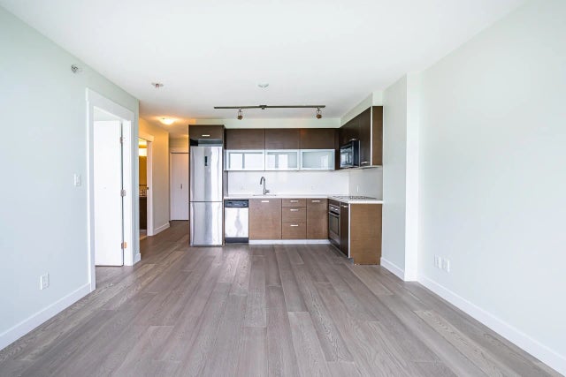 10777 University Drive 1805, Surrey