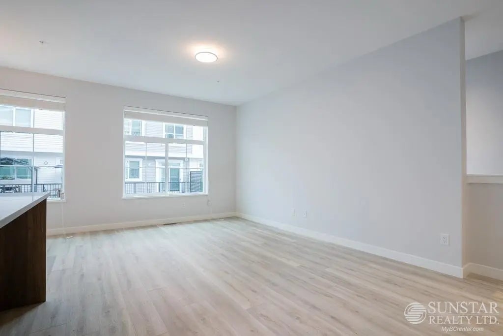 8371 202b Street 37, Langley