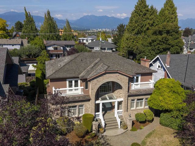 2677 W 34th Avenue, Vancouver