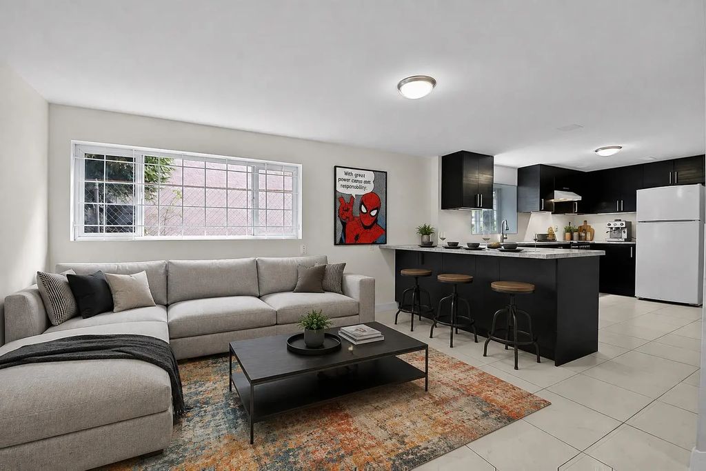 2216 E 41st Avenue, Vancouver