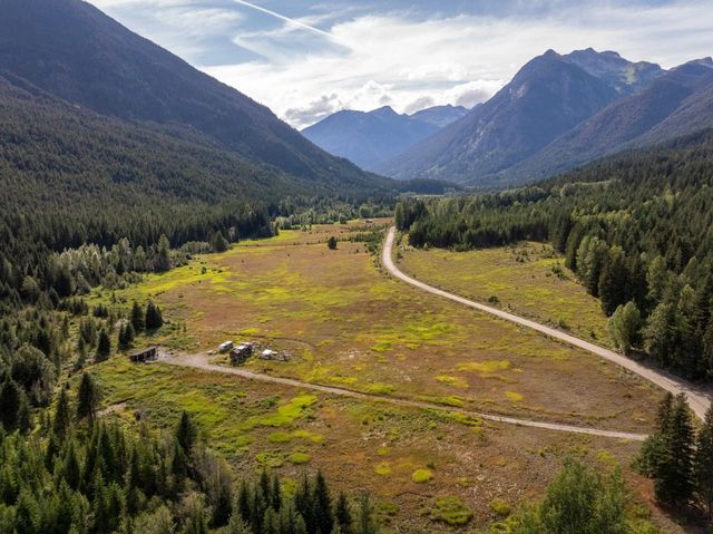2730 Blackwater Road, D'Arcy