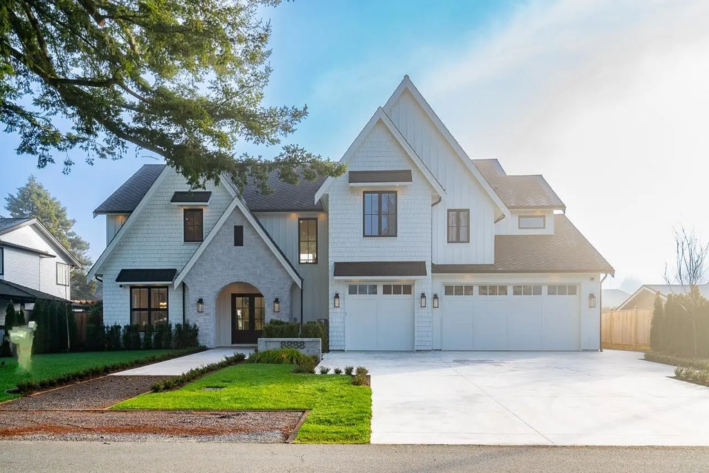 8888 Hadden Street, Langley