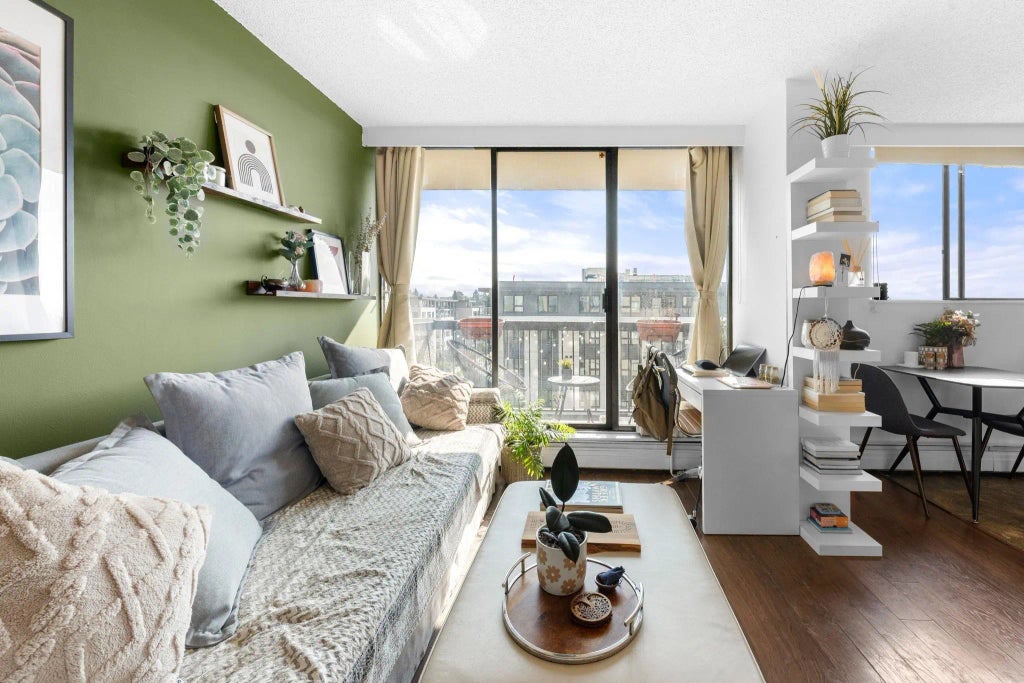 145 St. Georges Avenue 706, North Vancouver