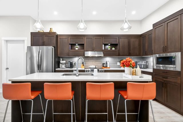 12367 224 Street 103, Maple Ridge