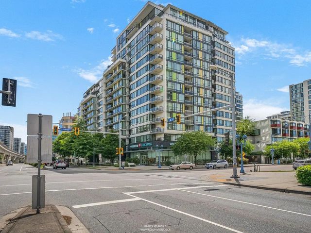 7988 Ackroyd Road 1501, Richmond