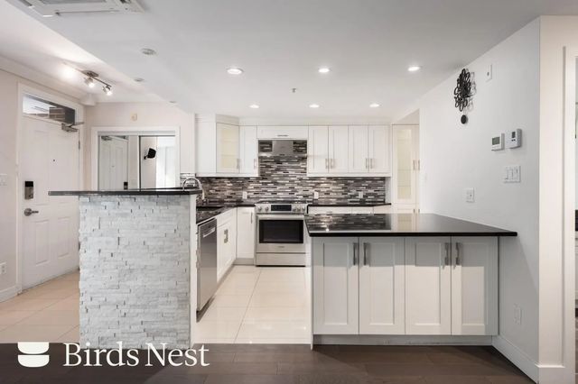 1405 W 7th Avenue, Vancouver