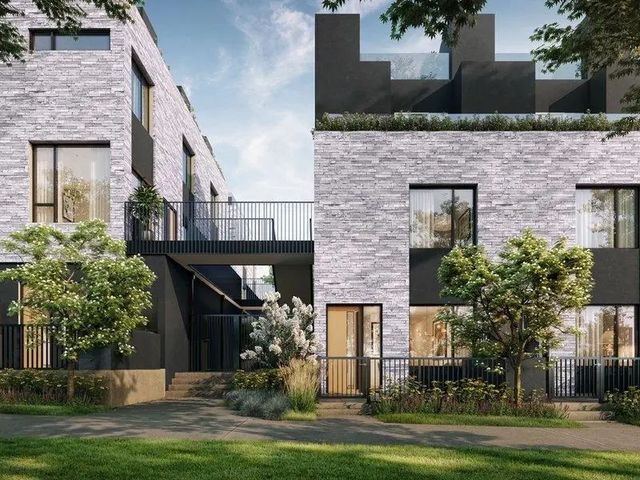 6818 Ash Street 217, Vancouver