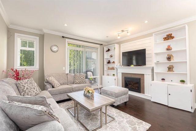 6383 140 Street 64, Surrey