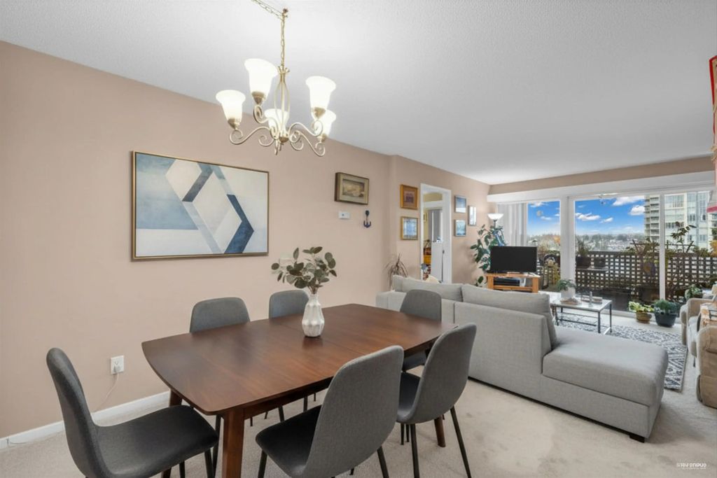 4941 Lougheed Highway, Burnaby