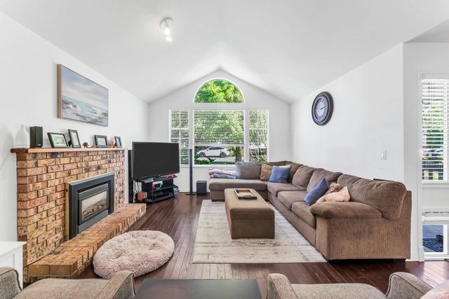 1055 163a Street, Surrey
