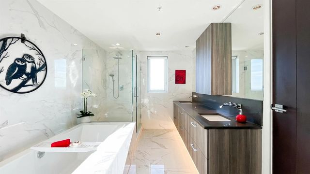 210 Salter Street 1601, New Westminster