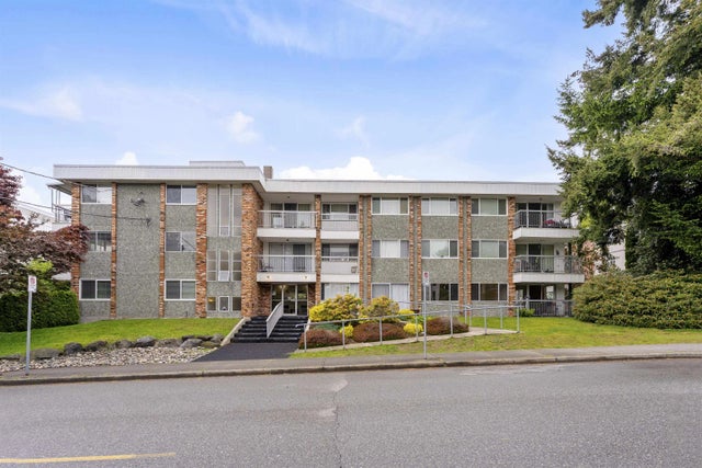 1331 Fir Street 106, White Rock