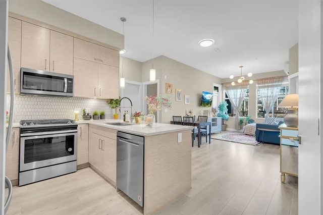 2120 Gladwin Road 219, Abbotsford