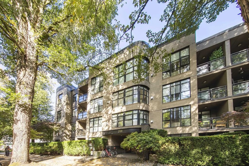 2181 W 10th Avenue 210, Vancouver