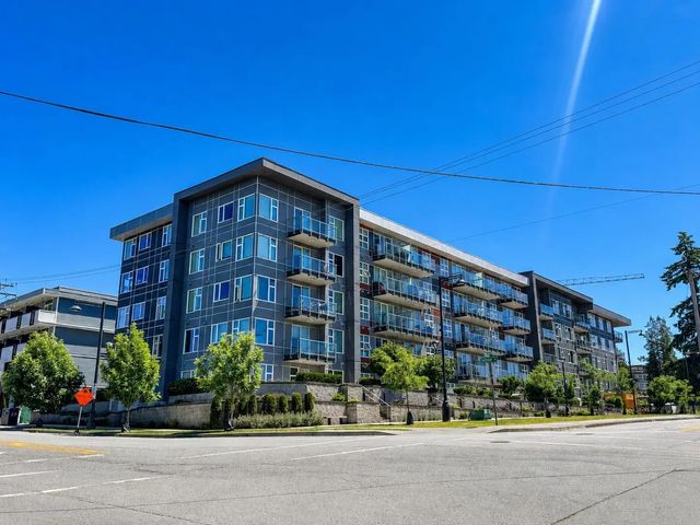 10838 Whalley Boulevard 502, Surrey