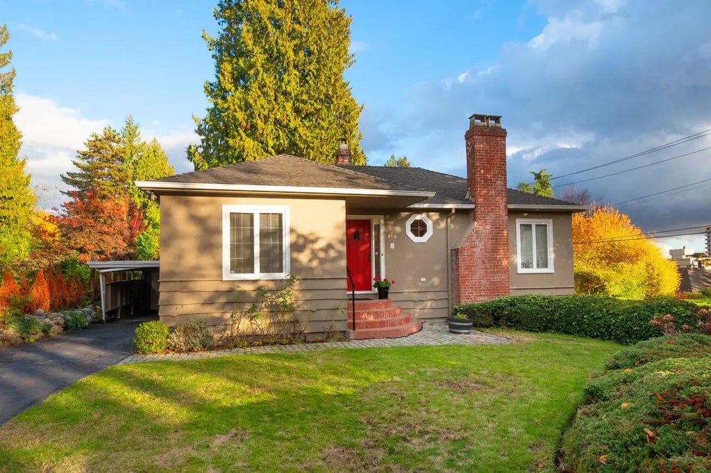 914 17th Street, West Vancouver
