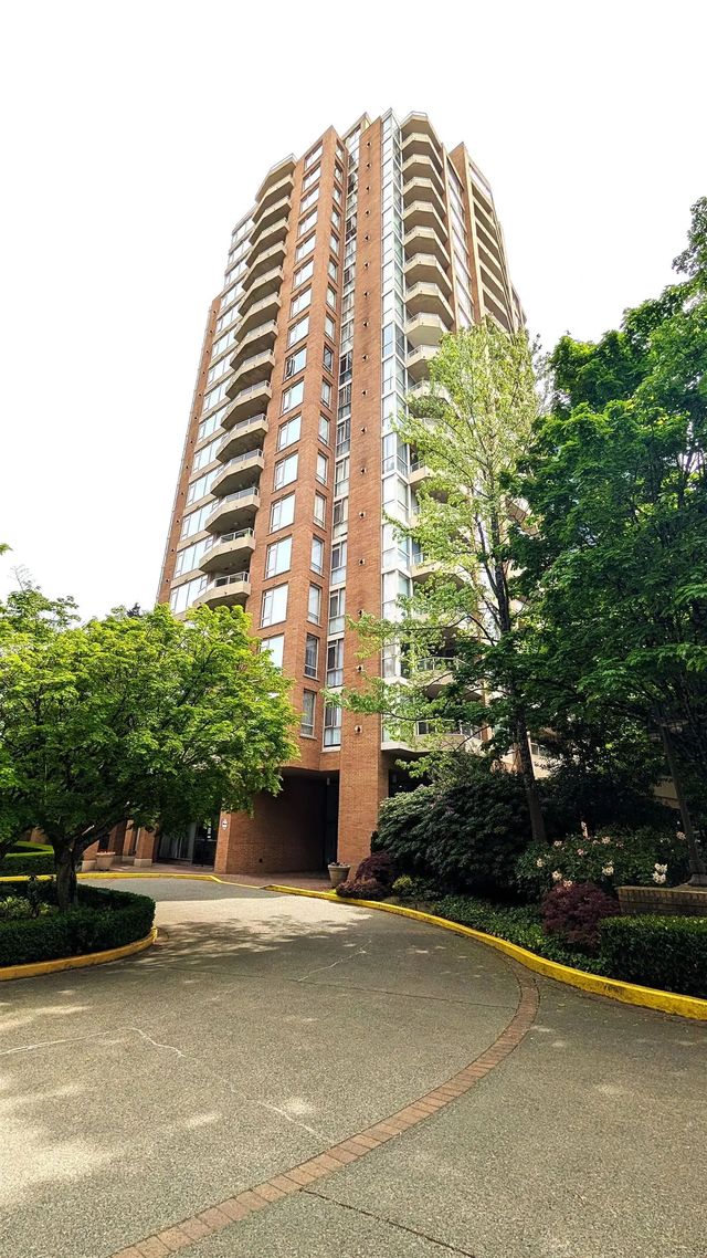 4689 Hazel Street 201, Burnaby