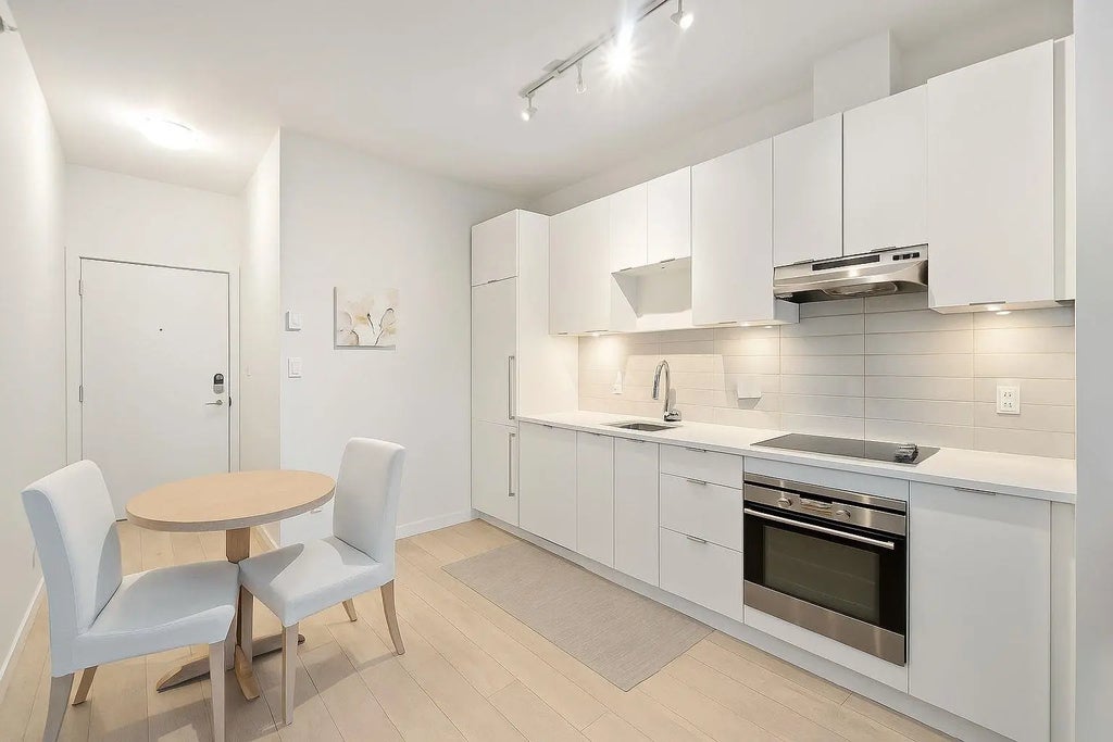 13678 Grosvenor Road 410, Surrey