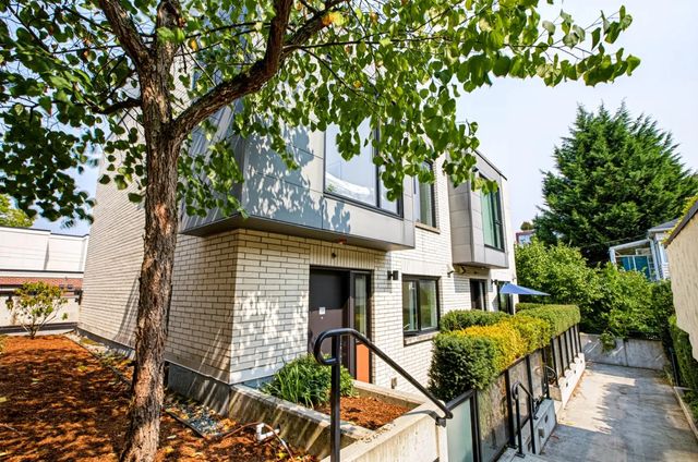589 W King Edward Avenue 2, Vancouver