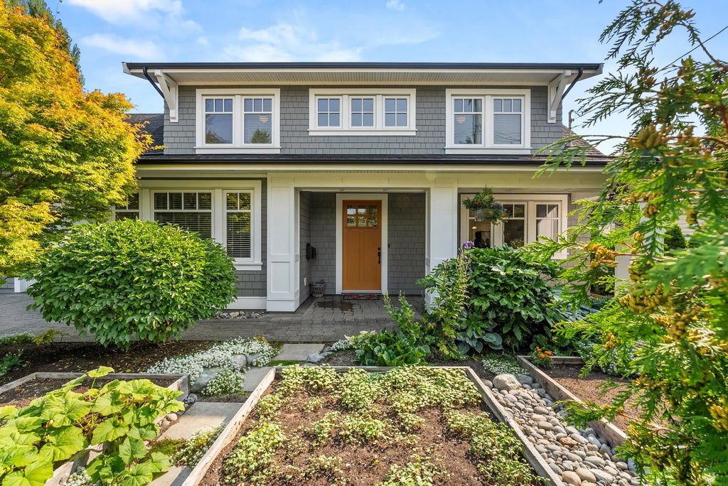 4896 12 Avenue, Delta