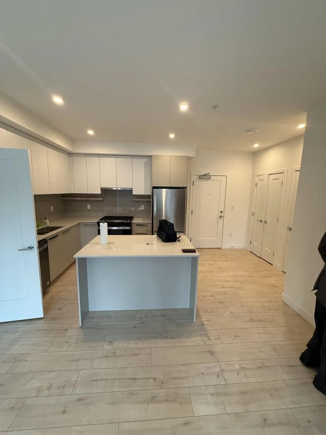 13788 76 Avenue 306, Surrey