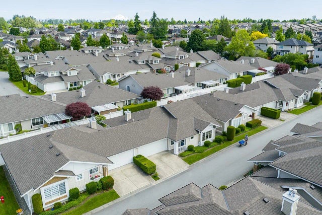 6885 184 Street 23, Surrey