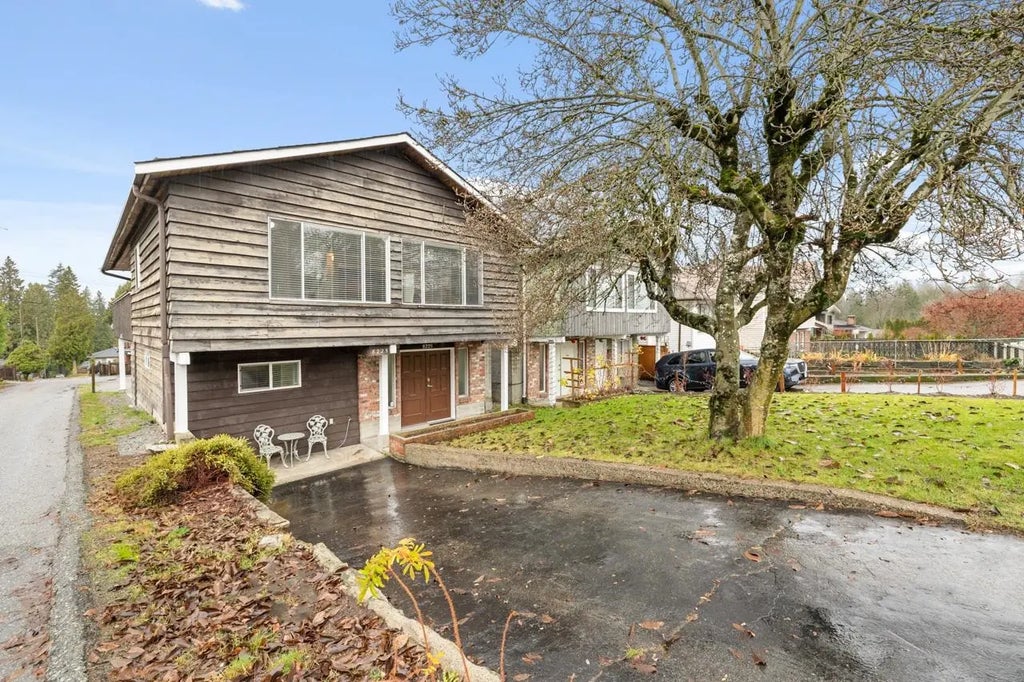 8225 18th Avenue, Burnaby