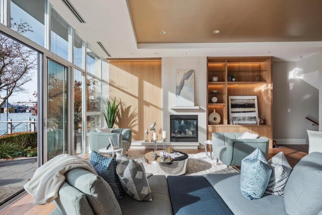 1576 Homer Mews, Vancouver