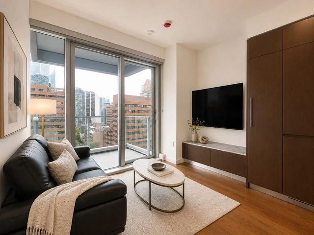 1277 Hornby Street 1303, West Vancouver