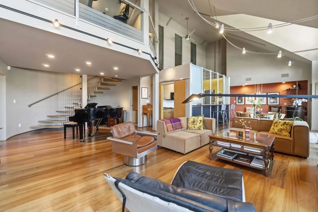 2525 Quebec Street 601, Vancouver