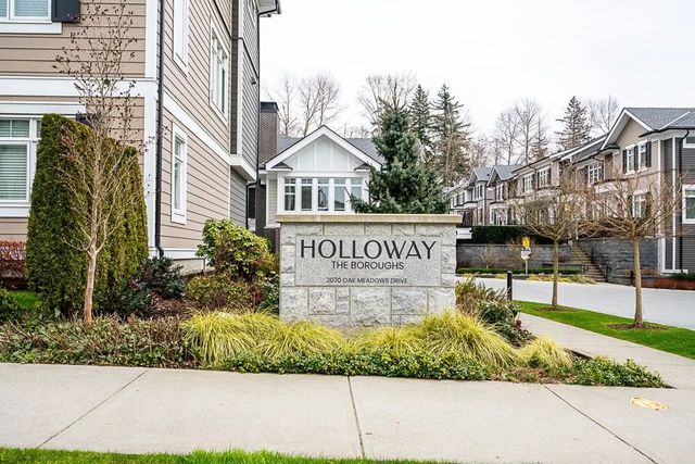 2070 Oak Meadows Drive 24, Surrey