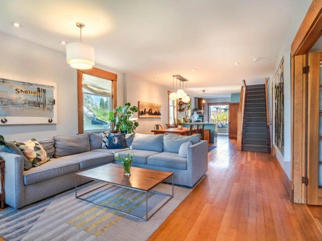 1124 Tenth Avenue, New Westminster