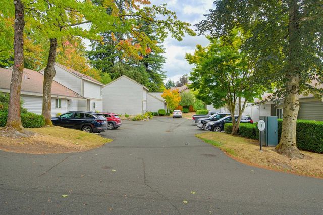 19207 Fairway Drive, Surrey