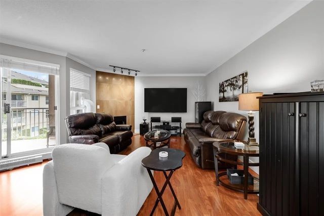 13733 74 Avenue 316, Surrey
