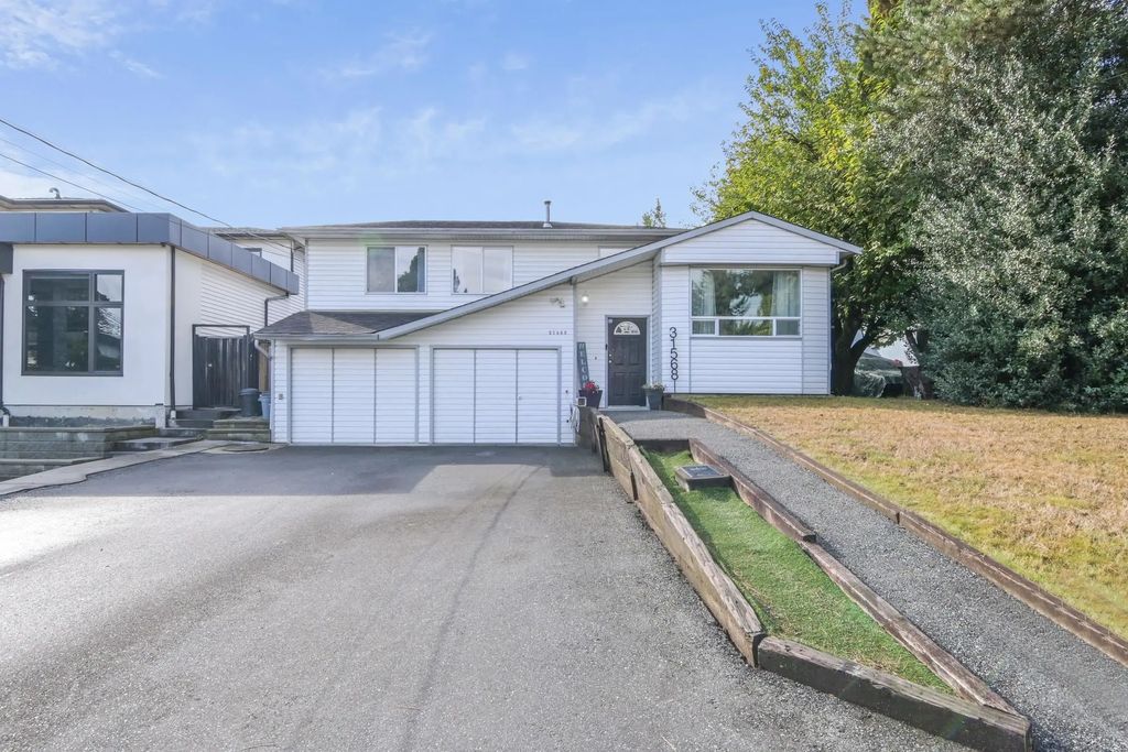 31568 Oakridge Crescent, Abbotsford