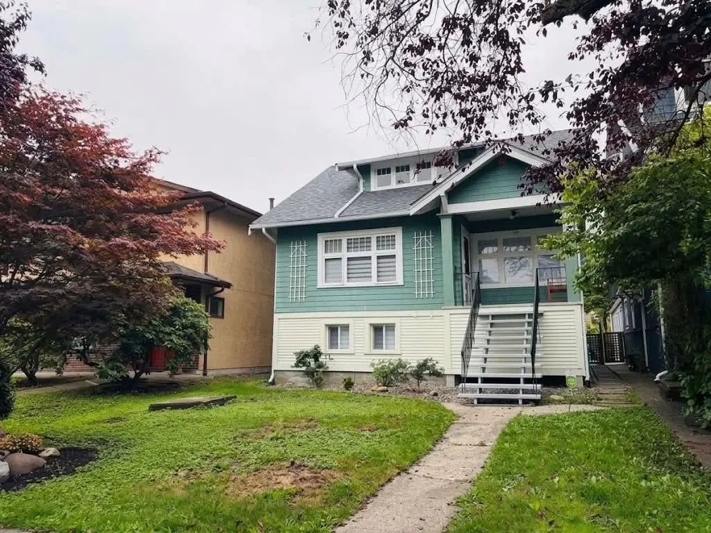 936 W 17th Avenue, Vancouver