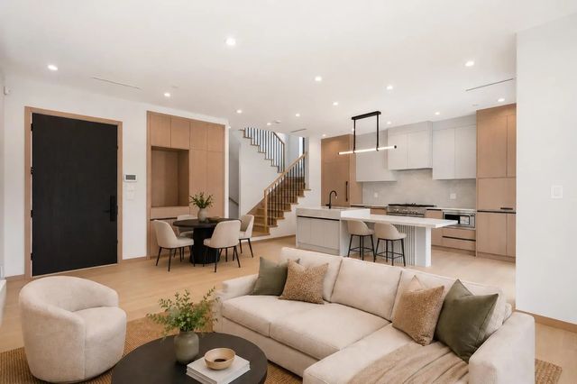 1448 E 30th Avenue 2, Vancouver