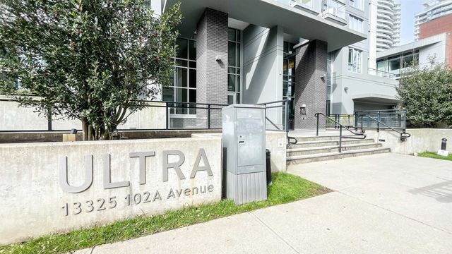 13325 102a Avenue 2903, Surrey