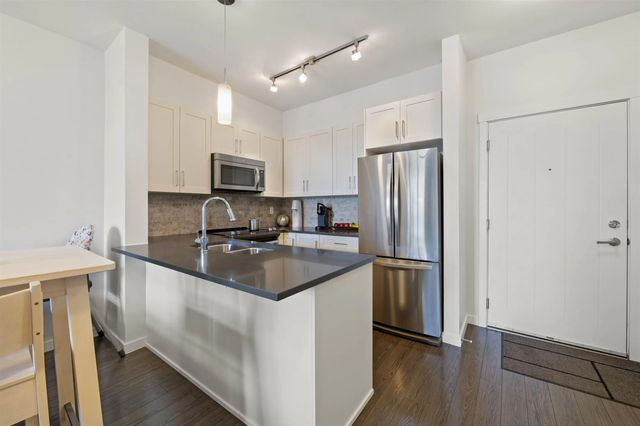 2855 156 Street 510, Surrey
