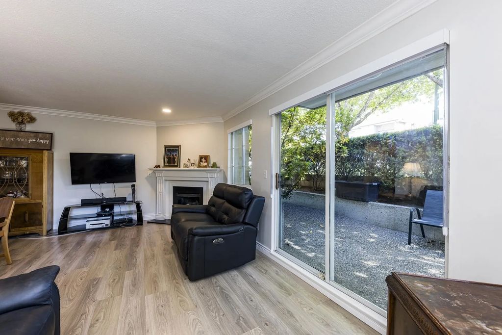 249 E 4th Street 7, North Vancouver